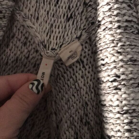 Moth m/l sweater vest with pockets  - Picture 6 of 10